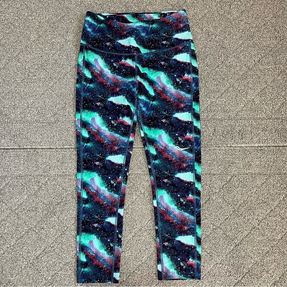 Saucony Fortify Crop Dusk Watercolor Galaxy Print Leggings Womens Size Medium - Picture 1 of 10